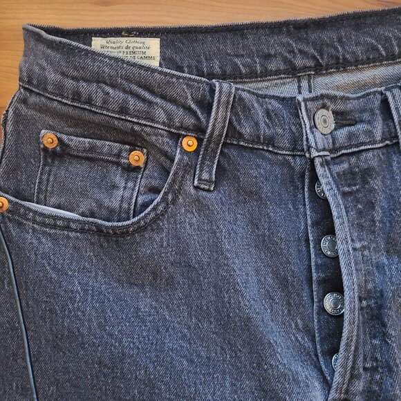NWOT Levi's 501 jeans - Size 28 - Picture 5 of 6